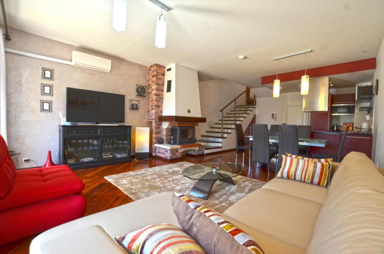 Apartment Max Ровінь Екстер'єр фото