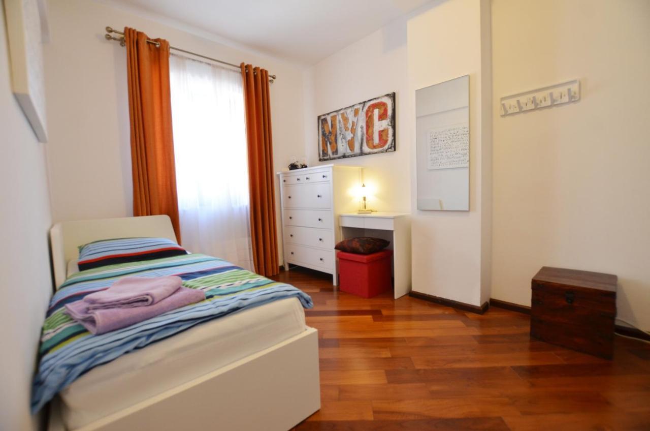 Apartment Max Ровінь Екстер'єр фото