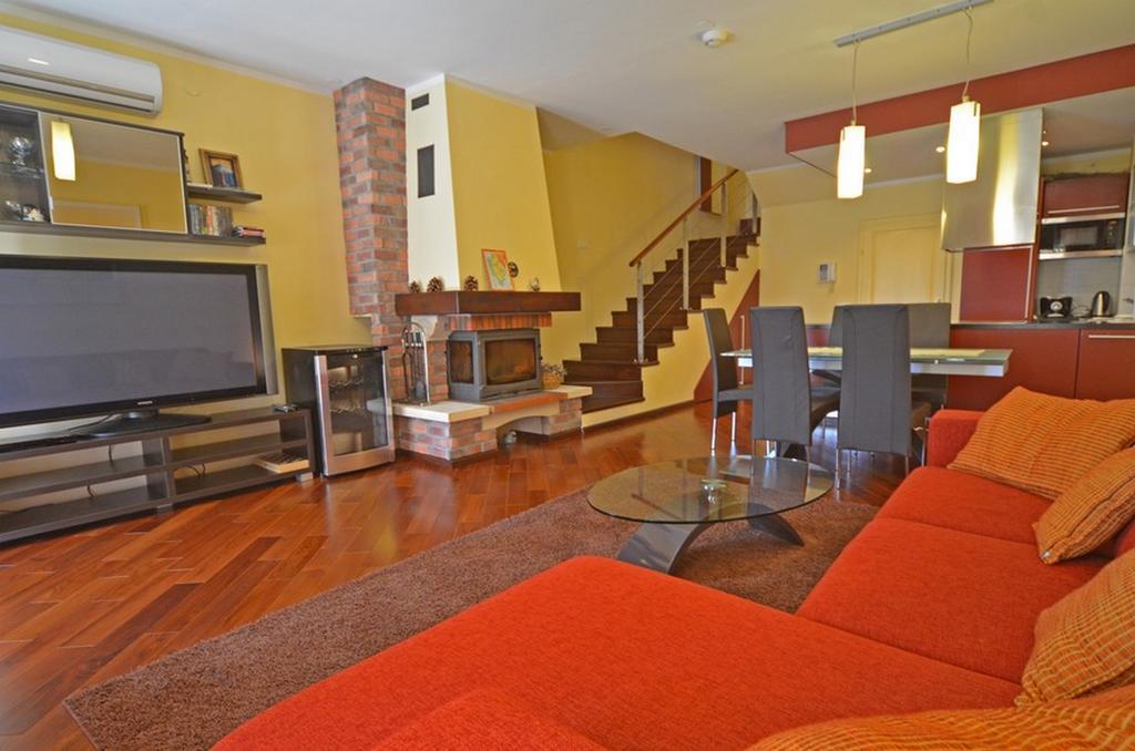 Apartment Max Ровінь Екстер'єр фото